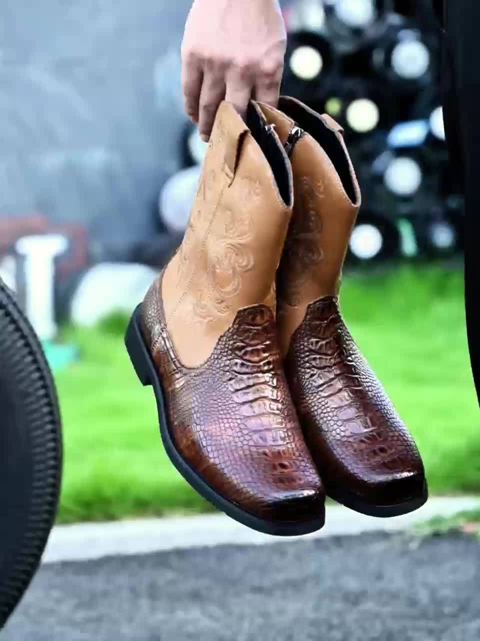The Llano Leather Boot