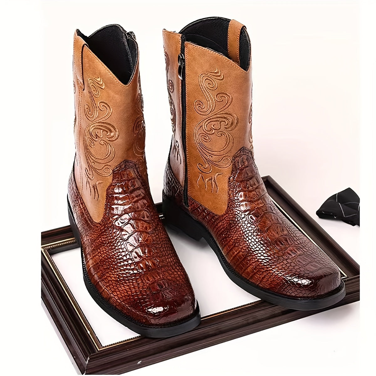 The Llano Leather Boot