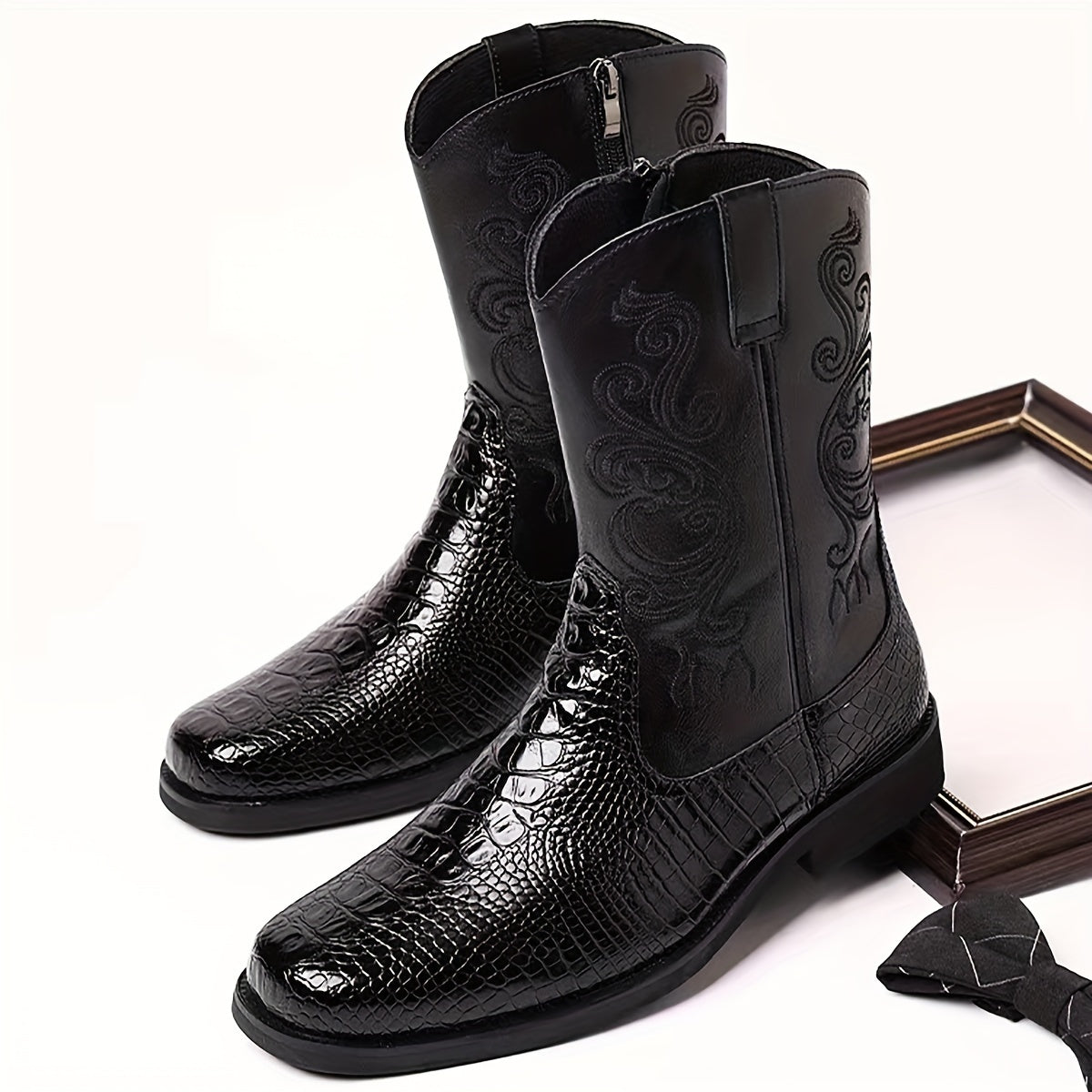 The Llano Leather Boot